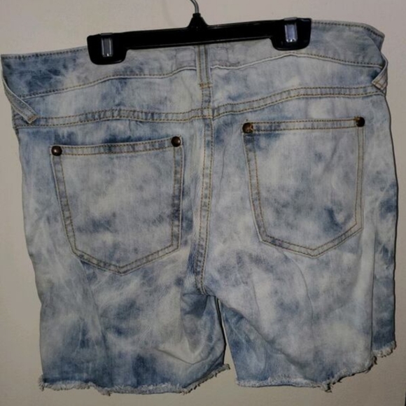 WE THE FREE - DENIM SHORTS - Picture 4 of 4